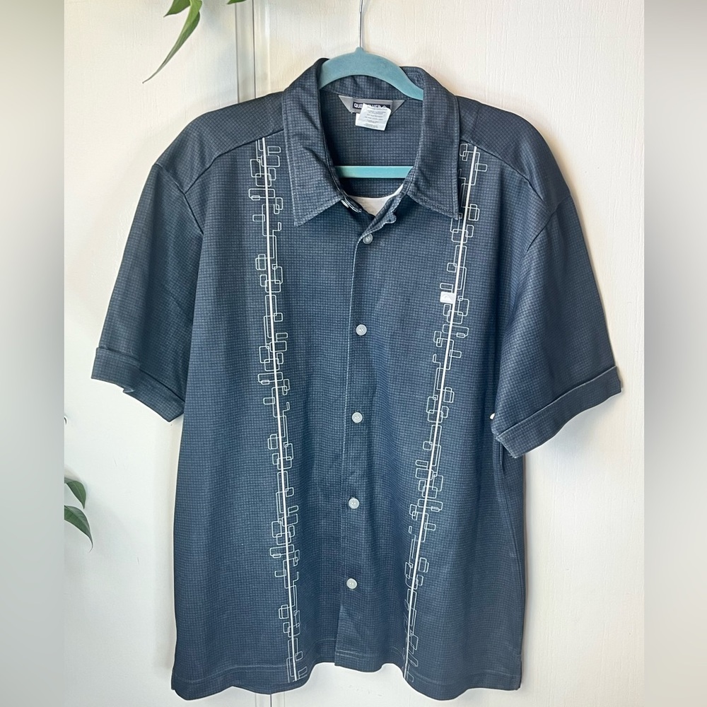 Quicksilver NWOT Mens Medium Collared Button Down shirt cuffed short sleeve